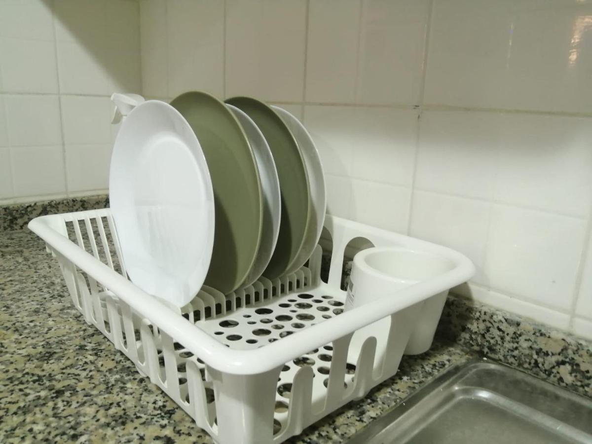 Albarsha 1 Hostel By Phm Dubai Bagian luar foto