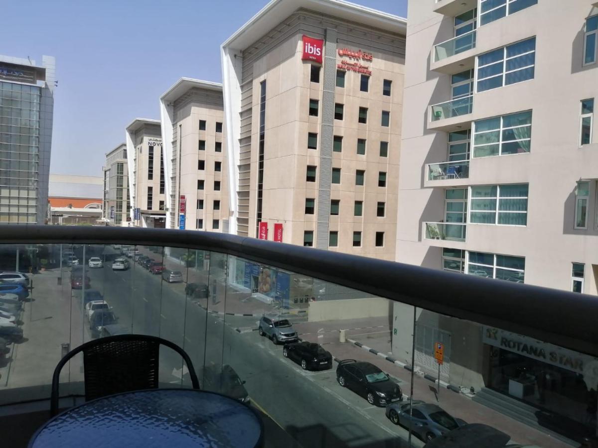 Albarsha 1 Hostel By Phm Dubai Bagian luar foto